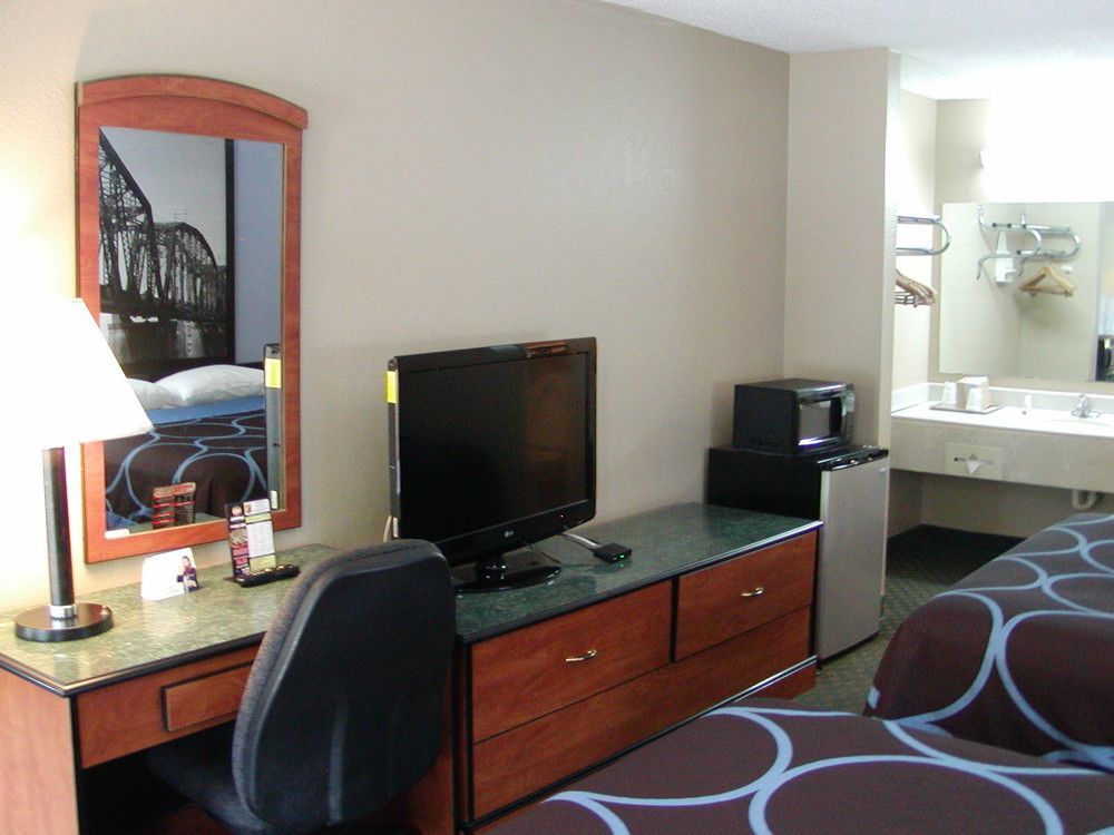 Super 8 By Wyndham Bossier City/Shreveport Area Dış mekan fotoğraf