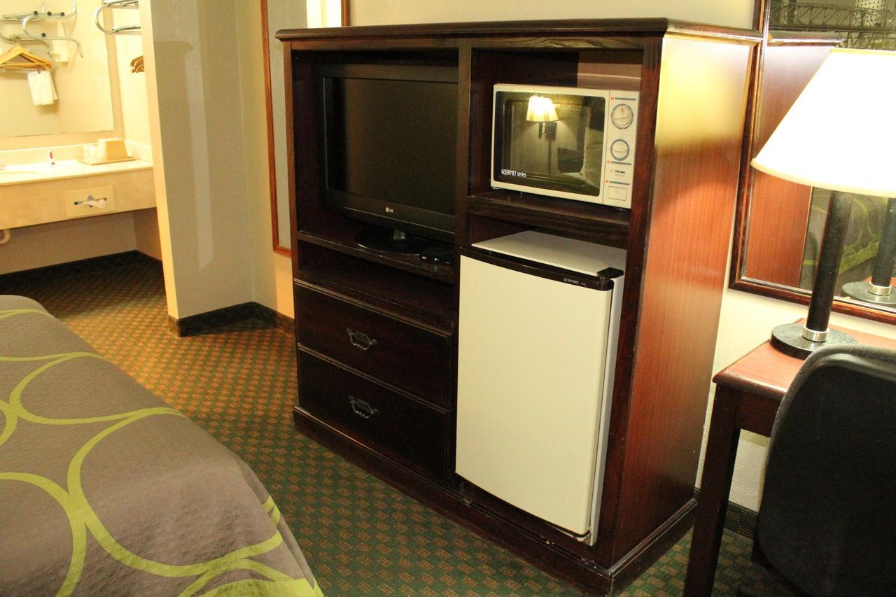 Super 8 By Wyndham Bossier City/Shreveport Area Dış mekan fotoğraf
